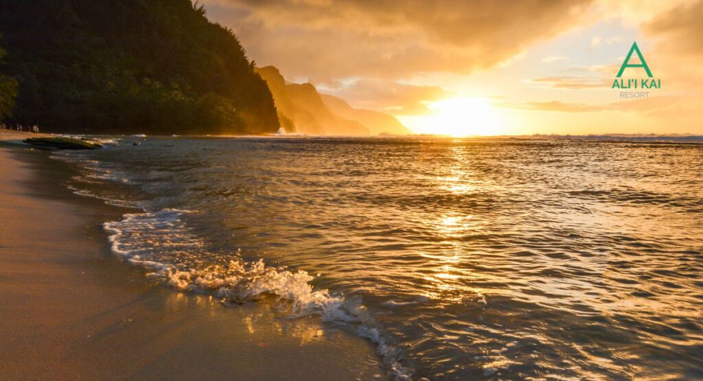 Ke'e Beach sunsets in Kauai